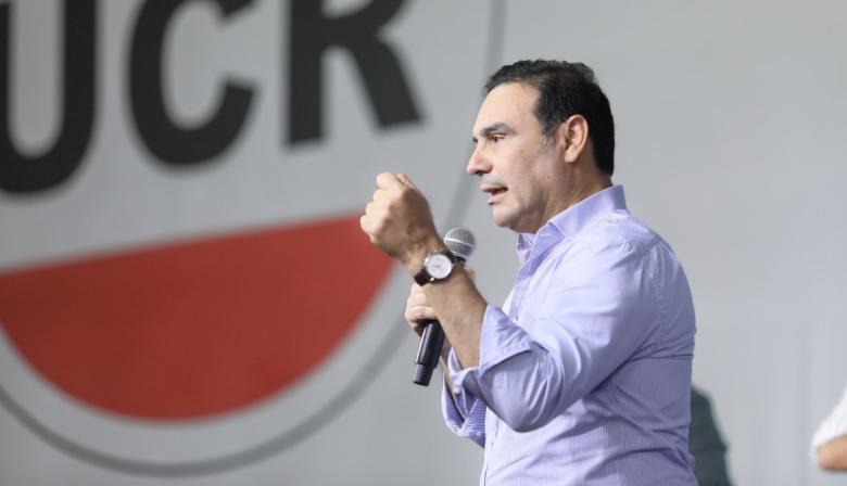 UCR en transición: quién sucederá a Lousteau y qué quiere cada bando