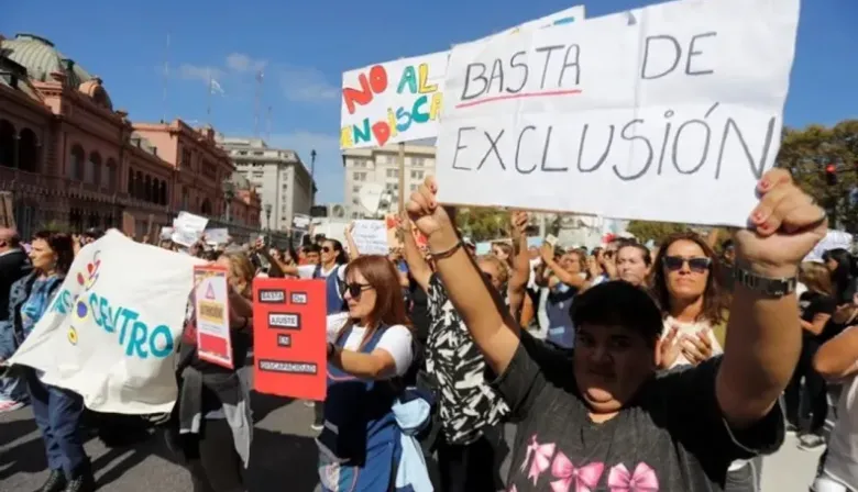 “Con los pibes no”: la marcha al Congreso que desafía los recortes de Milei