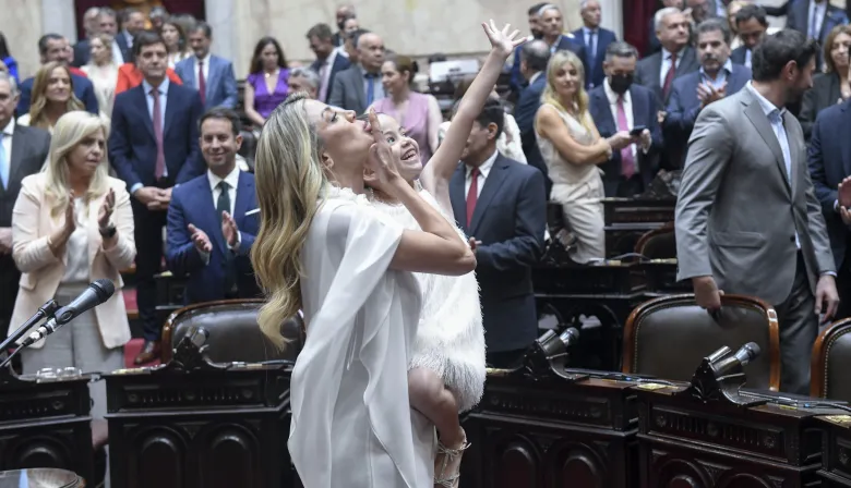 El 'feminismo' de una diputada K: se burló de Virginia Gallardo por su ropa y Ricardo Fort