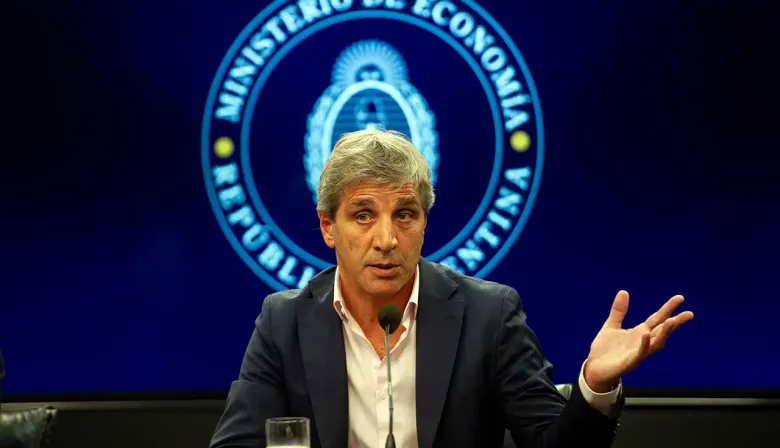 Bomba en el mercado: el gobierno sale a tomar deuda en dólares