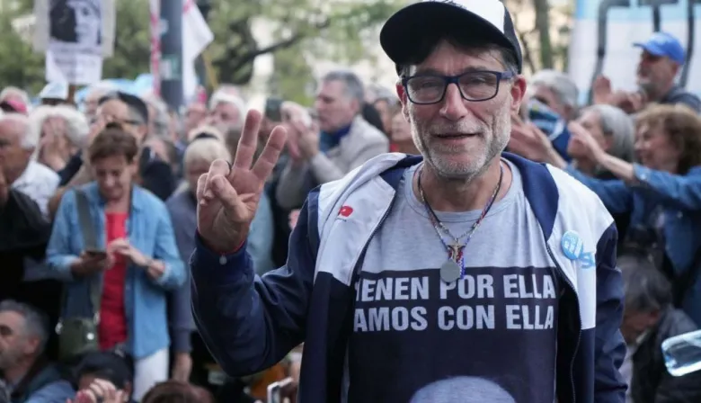 El padre “Paco” Olveira cuestionó el informe sobre la baja de la pobreza