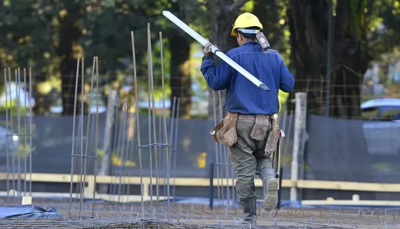 Secretos del boom laboral en Neuquén: hasta la industria y la construcción crecen