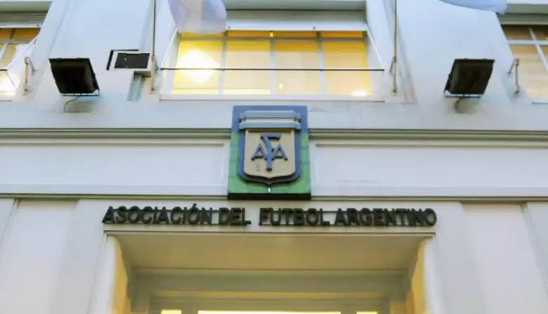 AFA, Sur Finanzas y Rafecas: cómo se cruzan las causas que sacuden al fútbol argentino