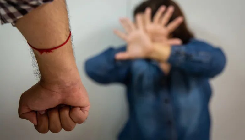 Condenaron a 12 años de prisión a un hombre de 73 años por abusar de tres de sus hijas