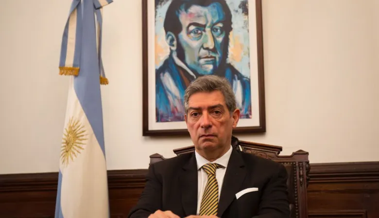 Rosatti le marcó un límite a Milei: qué dijo sobre la dolarización total