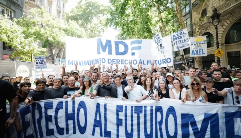 Axel Kicillof en la marcha de la CGT: su mensaje a Milei por la reforma laboral
