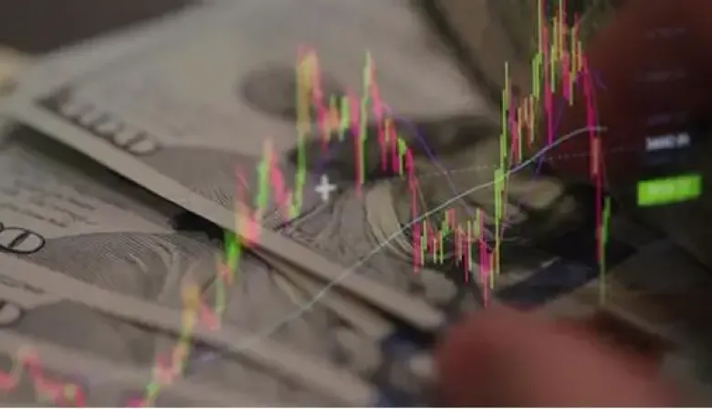 ¿Cómo abre el dólar oficial, el blue y los financieros este viernes?