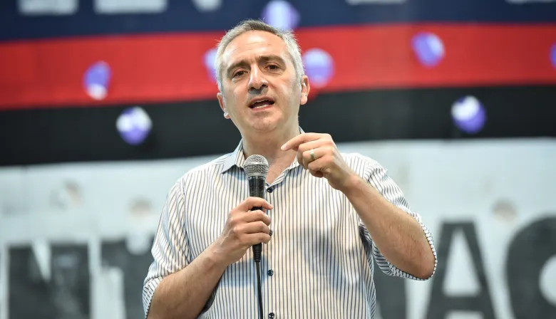 El planteo innegociable de Larroque sobre Kicillof que tensó al PJ bonaerense