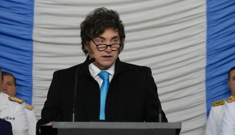 Milei salió en defensa del titular del ARCA y relativizó las causas judiciales