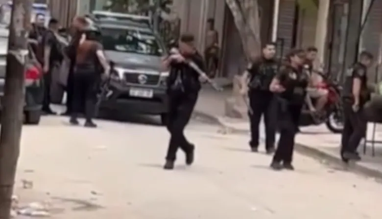 Lugano: pasan a disponibilidad a un policía por los incidentes que terminaron con un muerto