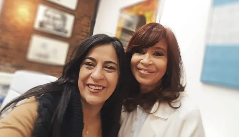 “Traidora” y amenazada: Carolina Moisés denunciará a influencers K y destrozó a La Cámpora