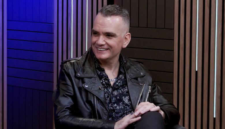 Alfredo Piro: “Uno es juglar de su tiempo y tiene el compromiso de cantar lo que pasa”