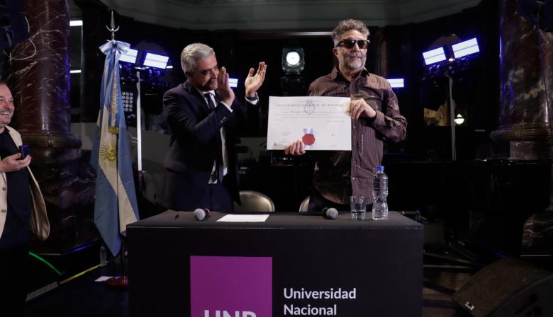 Fito Páez recibió el título Doctor Honoris Causa