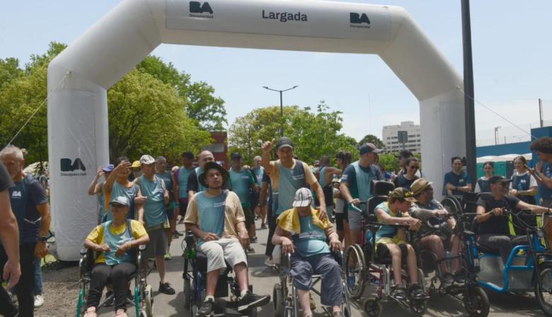 Parque Sarmiento fue sede de la 9ª Carrera por la Inclusión con deporte y música