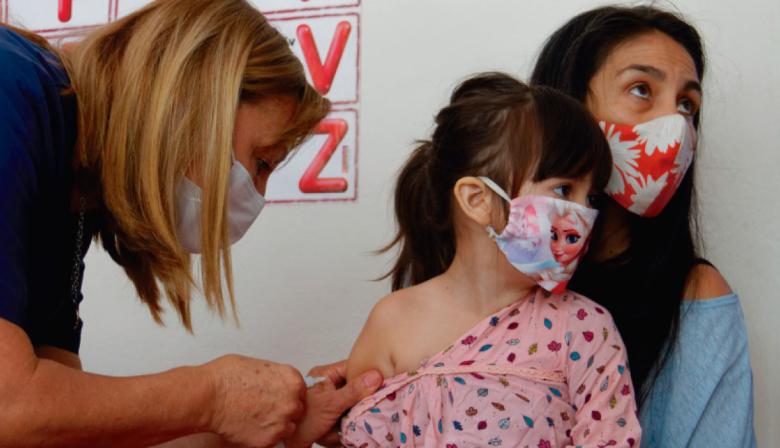 Mendoza denunció a padres que no vacunaron a sus hijos