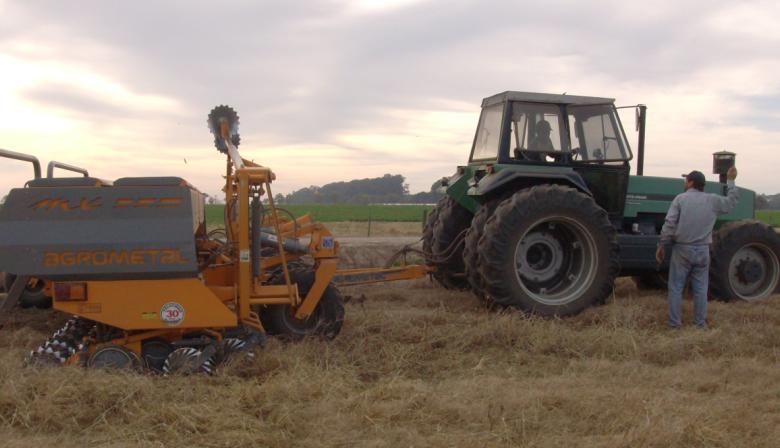 De cada $100 que genera el campo, $56,3 se gastan en pagar impuestos
