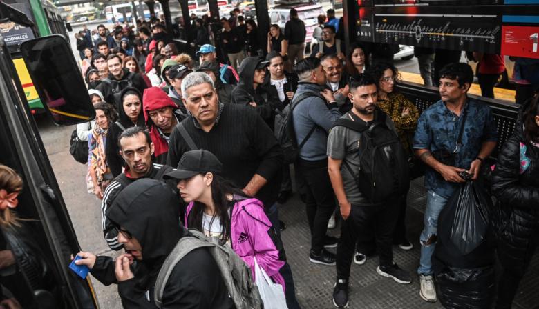 "No hay nada firmado": el aviso de la UTA al Gobierno por el paro de colectivos