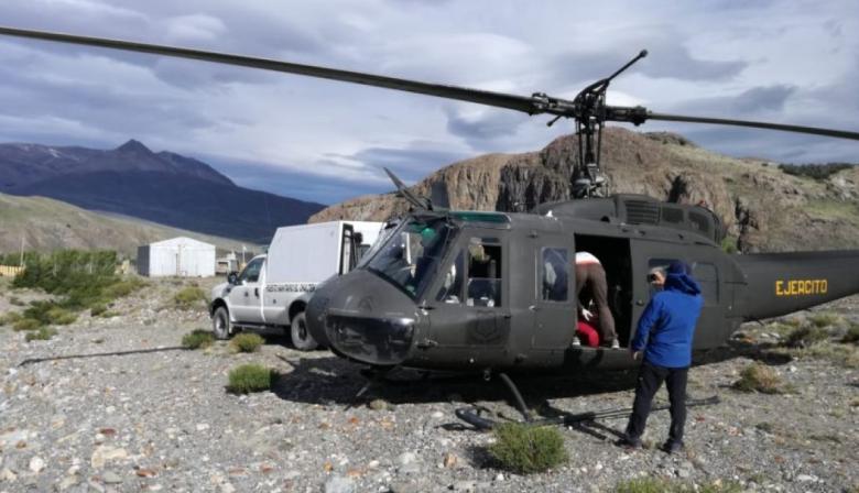 Espectacular rescate en helicóptero de un escalador con traumatismo de cráneo en El Chaltén