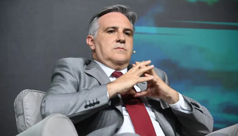 Llaryora activó el 2027 en Córdoba: rompe con Schiaretti y potencia su gabinete