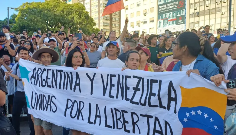 Maduro bajo la lupa: qué revelan dos sondeos en Argentina sobre EE.UU. y Venezuela