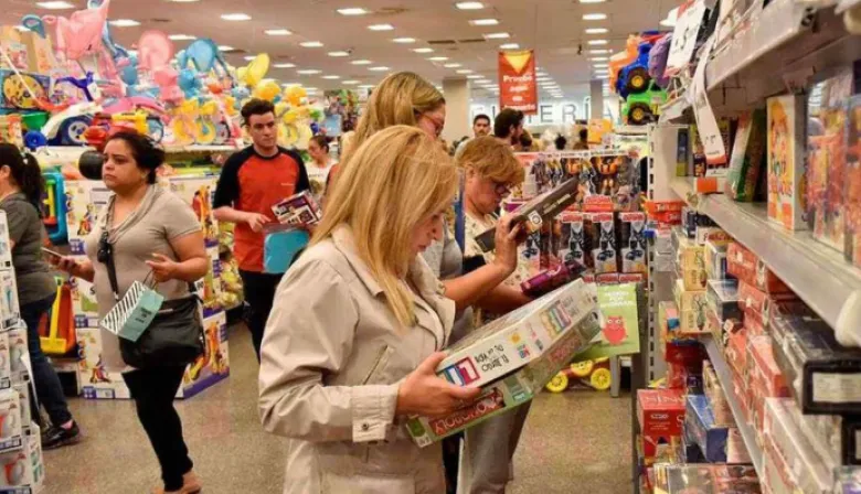 Reyes Magos con regalos más chicos: subieron las ventas, pero cayó fuerte el gasto