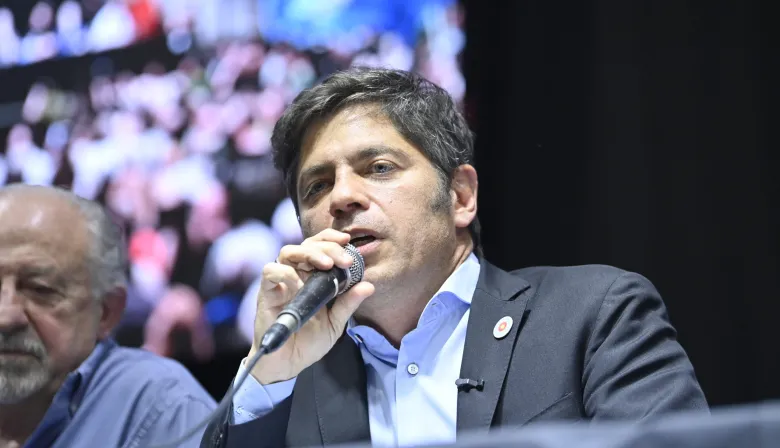 Axel Kicillof demora la paritaria bonaerense: el guiño que buscan los estatales