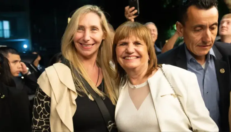 Patricia Bullrich, Karina Milei y una noche de teatro que dejó varias lecturas políticas