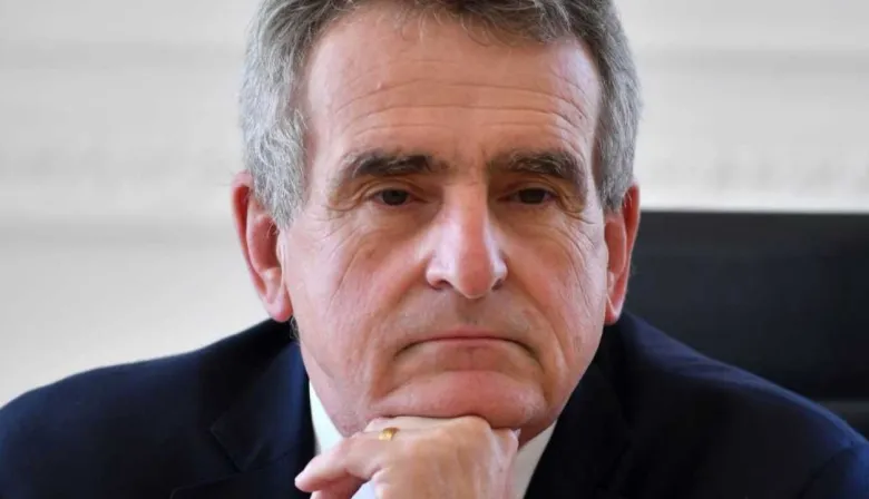 Detenciones sin orden y FF.AA. en los barrios: qué teme Rossi con la nueva SIDE