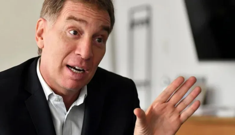 Diego Santilli inicia una gira clave con gobernadores para salvar la reforma laboral