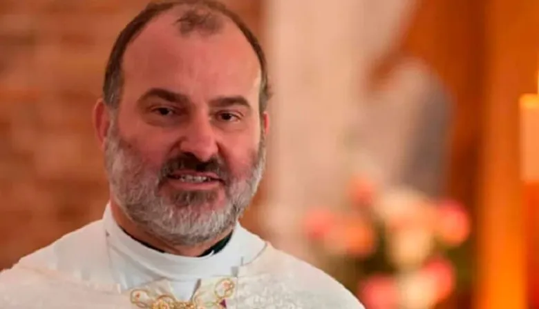 Le dieron arresto domiciliario al cura Cruz Viale, acusado de abuso sexual en Córdoba