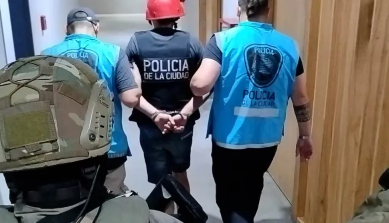 Detuvieron en Barracas a un prófugo vinculado a la organización "El Patrón del Norte"