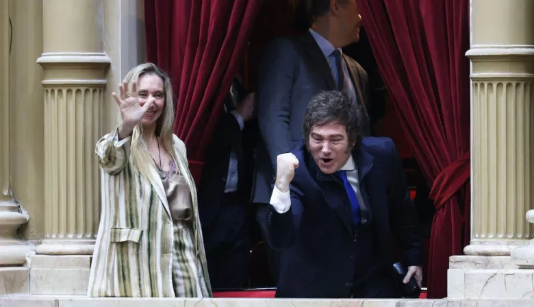 Milei chicaneó al Congreso por el “descanso” y apura la reforma laboral