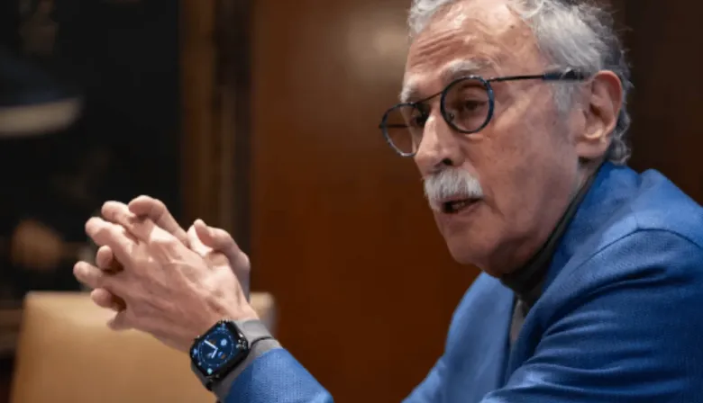 “2026 es el año de las buenas noticias”: la comparación que envuelve a Milei y De la Rúa