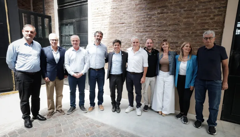 Radicales en la mesa de Kicillof: gestos de diálogo en medio de la crisis económica