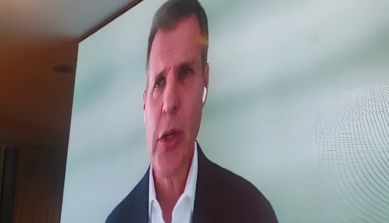 Redrado en un encuentro sindical clave: "Necesitamos un programa económico y social"