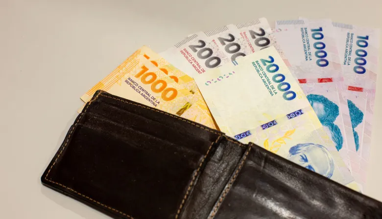 Sueldos que no alcanzan: en noviembre, volvieron a perder con la inflación