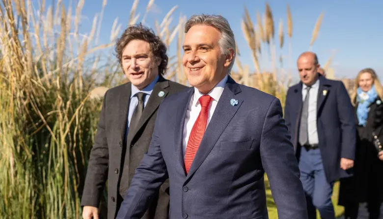 Reforma laboral: la jugada de Llaryora para no quedar mal con Milei ni la CGT