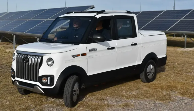 Cupos que se acumulan y 0% de arancel: cómo cambia la importación de autos eléctricos