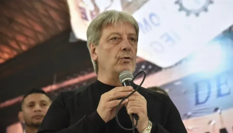 Gremios “duros” vuelven a reunirse en la UOM para definir un plan de acción contra la reforma laboral de Milei