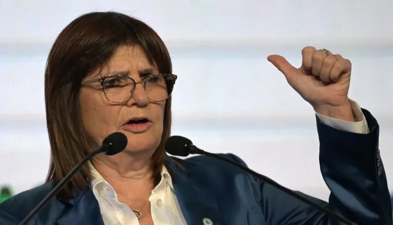 Bullrich admitió que la emergencia por incendios podría sumarse a las sesiones extraordinarias
