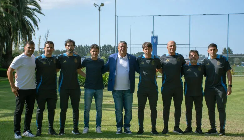 Claudio Tapia anunció la renovación de los cuerpos técnicos de las selecciones nacionales