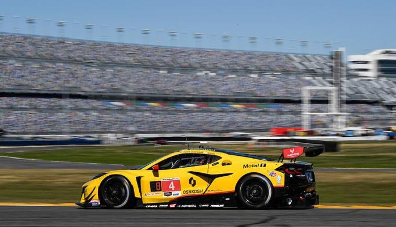 Varrone completó su primer relevo y dejó a su equipo como líder en Daytona