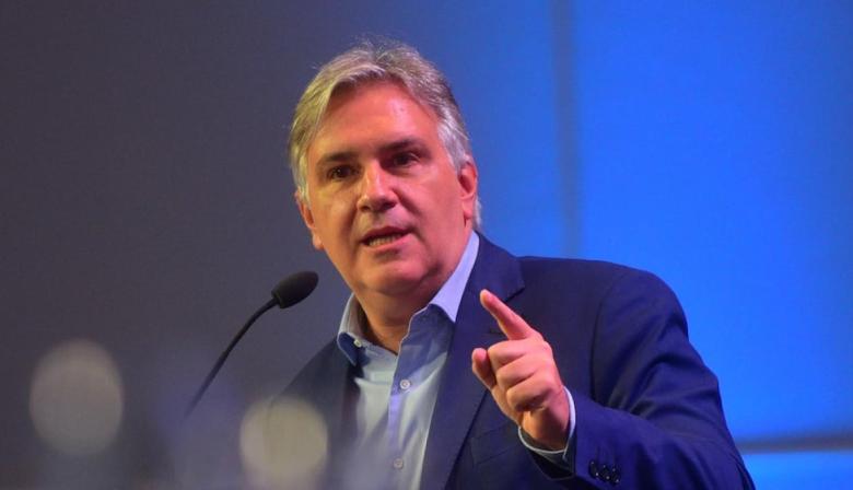 El mensaje político detrás del ajuste de Llaryora a su propio gabinete en Córdoba