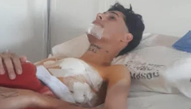 Quedó libre la joven acusada de apuñalar a su novio en Ensenada, pero seguirá imputada