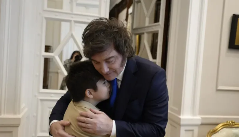 La emoción de Milei con Pedrito: qué pasó en el segundo encuentro en Casa Rosada