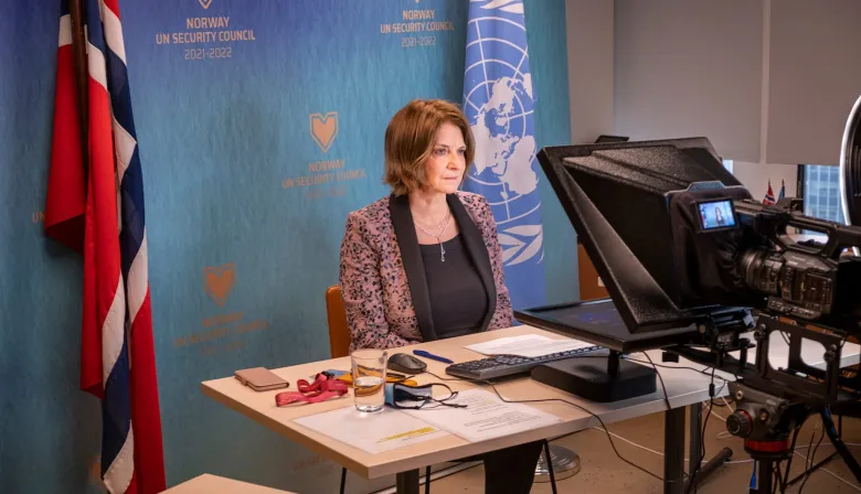 Renuncia una embajadora noruega por sus vínculos con Jeffrey Epstein