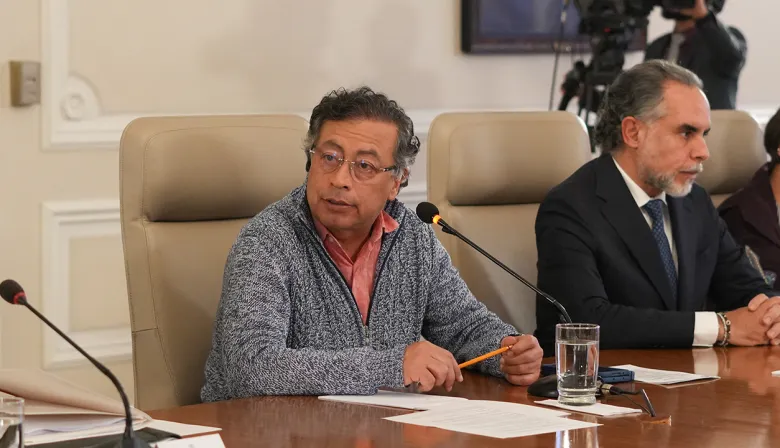 Tensión máxima en Colombia: la acusación de Petro que complica a un general clave