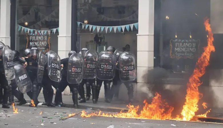 Milei, tras los incidentes en el Congreso: “Del otro lado tenemos esto”