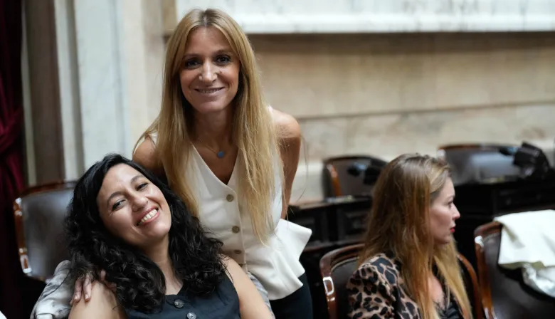 “Lo volvería a hacer”: Carignano desafía el pedido de expulsión tras el escándalo en Diputados