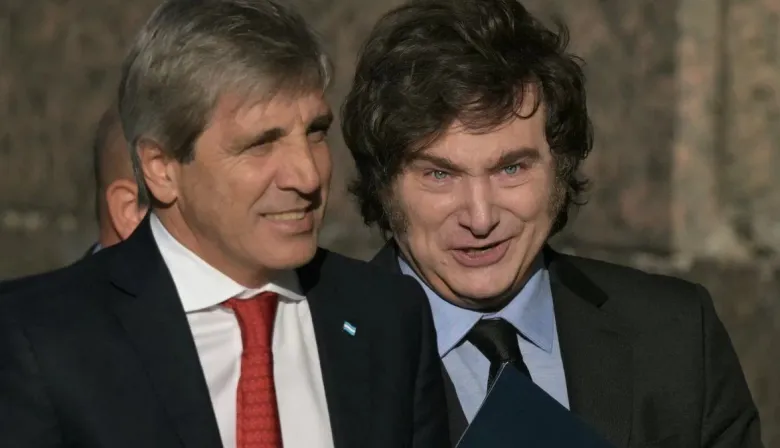 Milei vuelve a emitir deuda en dólares: por qué este bono seduce tanto